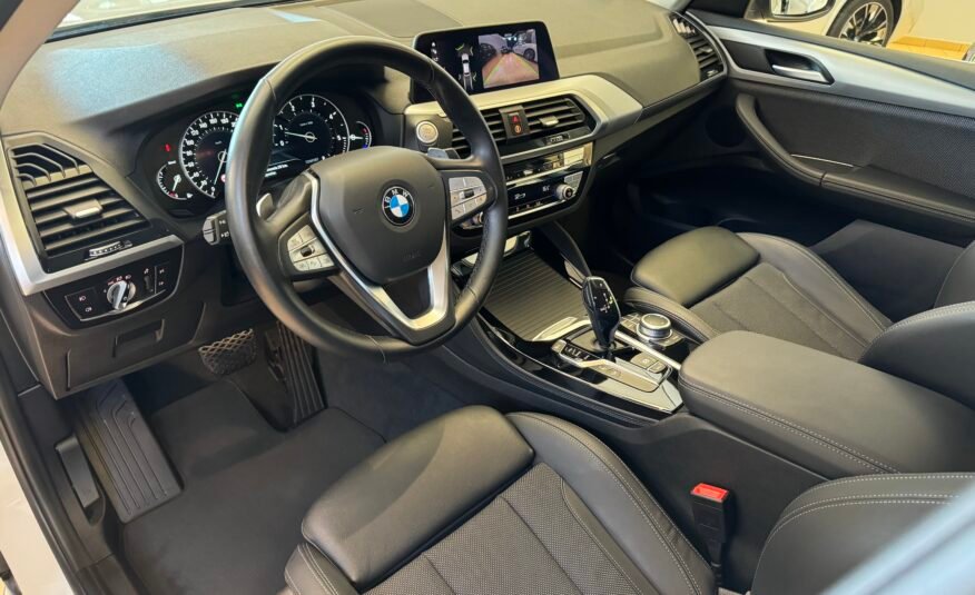 BMW X4 30D X DRIVE X LINE