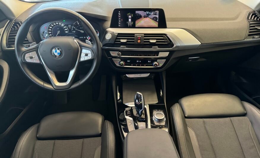 BMW X4 30D X DRIVE X LINE