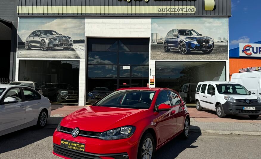 VOLKSWAGEN Golf 1.6 TDI READY GO