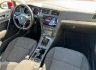 VOLKSWAGEN Golf 1.6 TDI READY GO