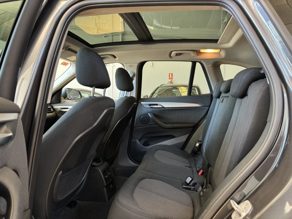 BMW X1 18I 140CV AUTO - Imagen 4